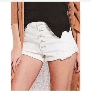 🆕️ Free People White Denim Shorts. NWT